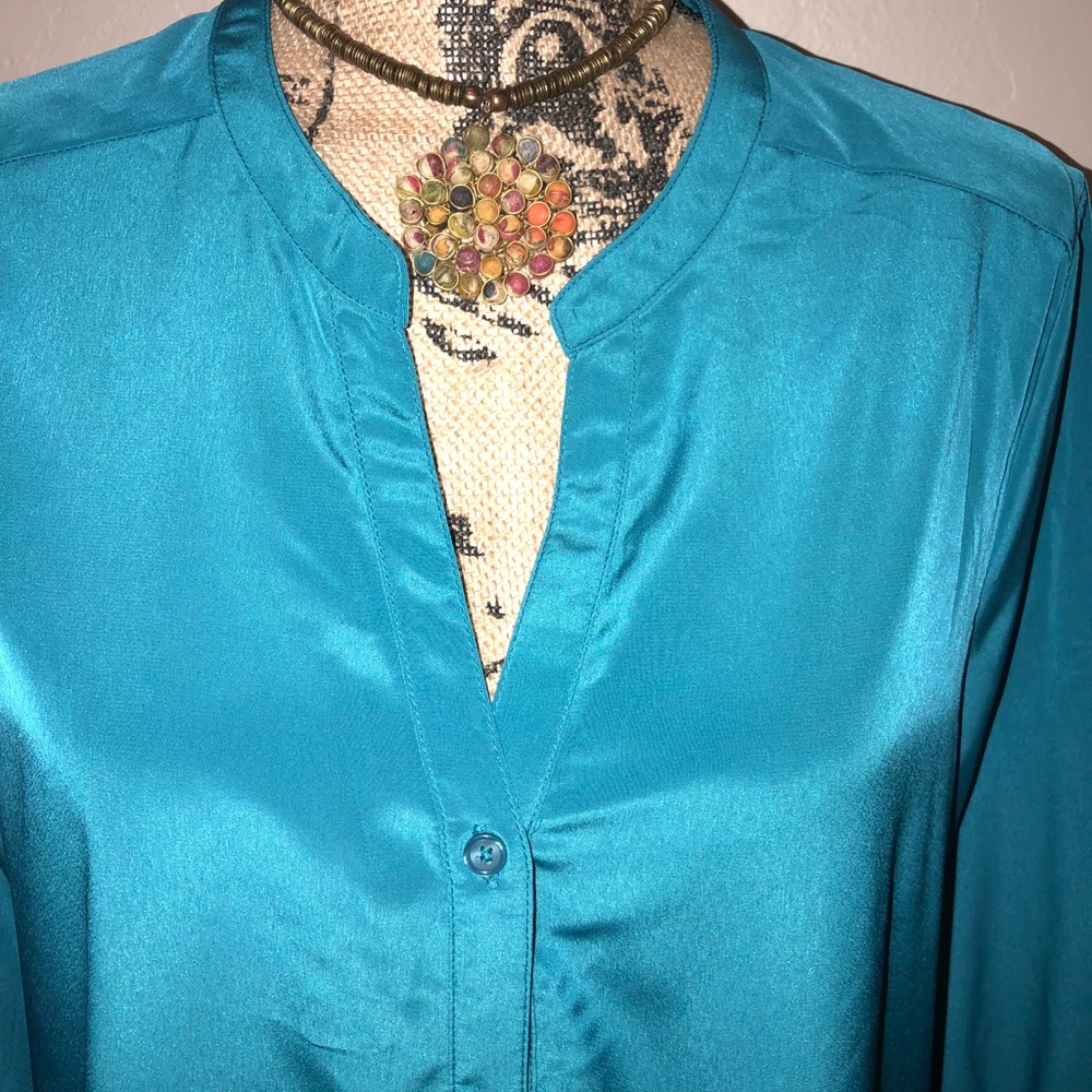 Old Navy 3/4 Sleeve Blouse - Like New - Picture 3 of 4
